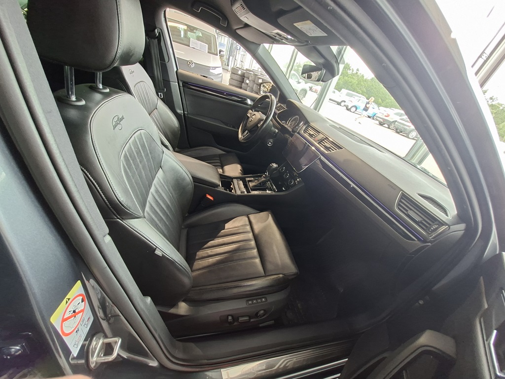 Skoda Superb LKR324