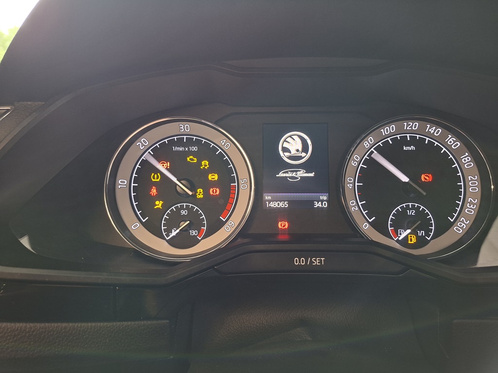 Skoda Superb LKR324