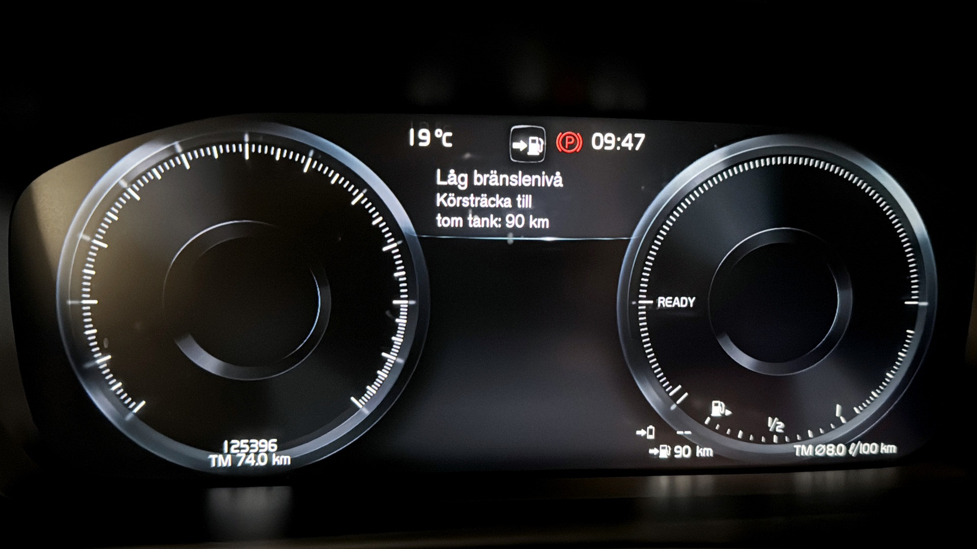 Volvo XC90 LLN09W