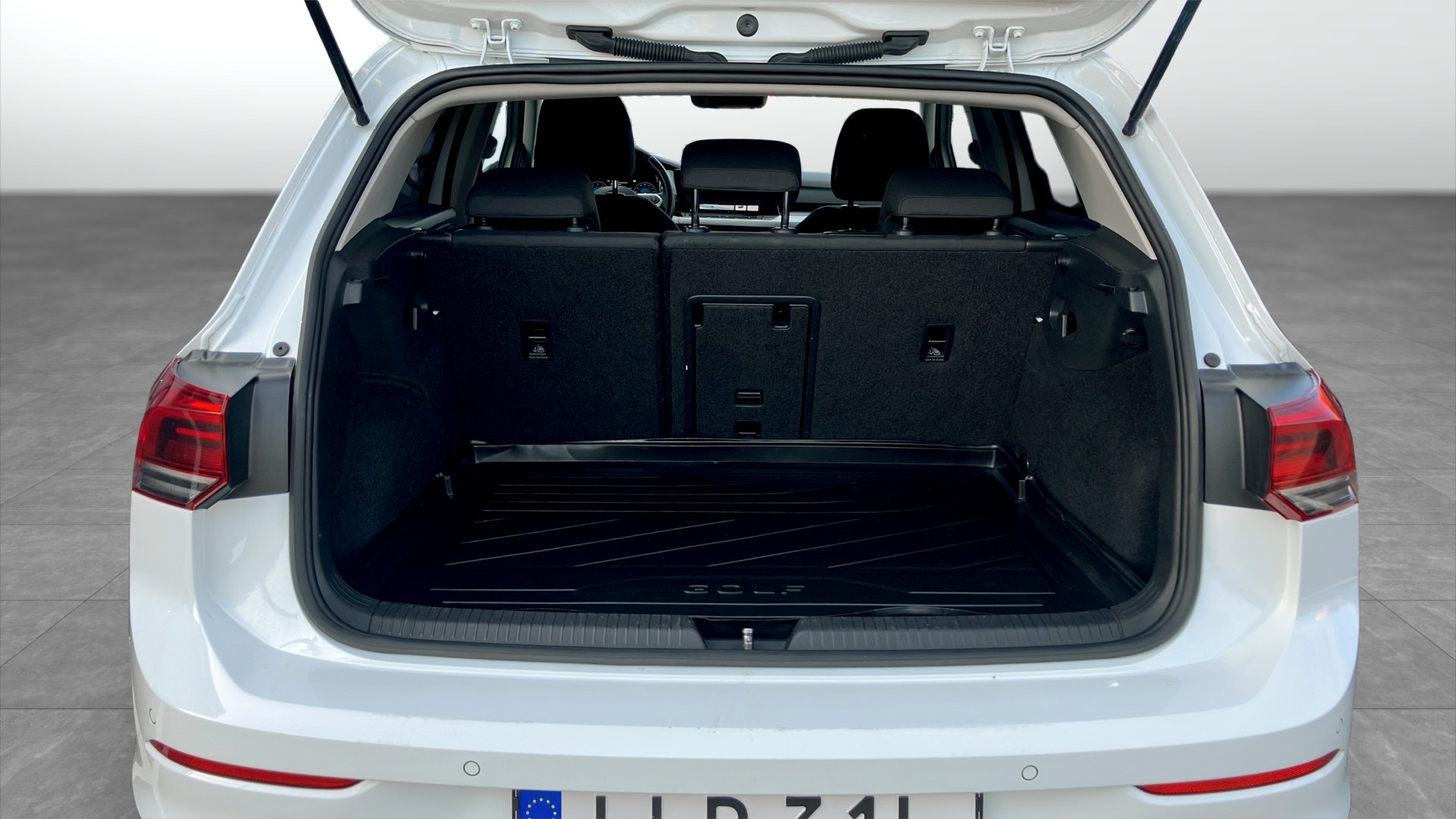 Volkswagen Golf LLP31L
