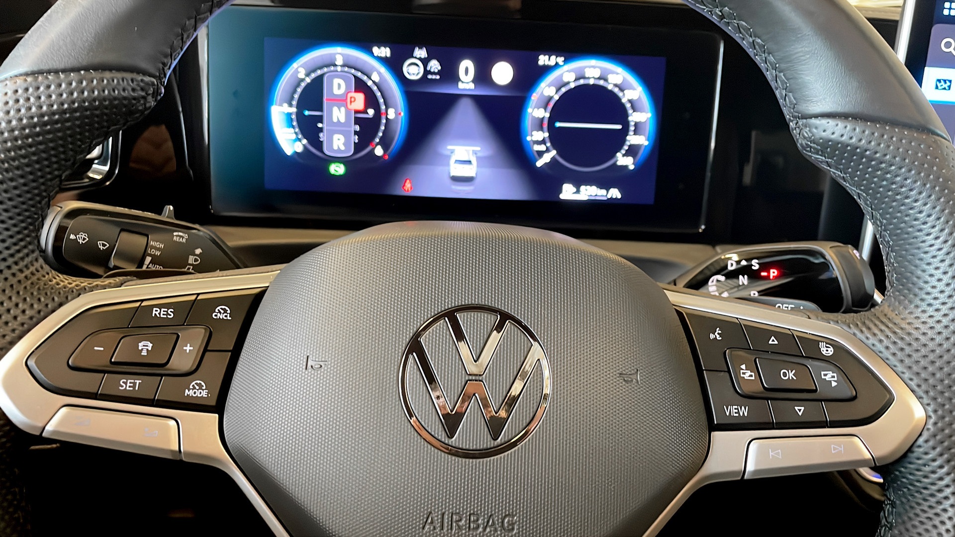 Volkswagen Tiguan LNR74Y