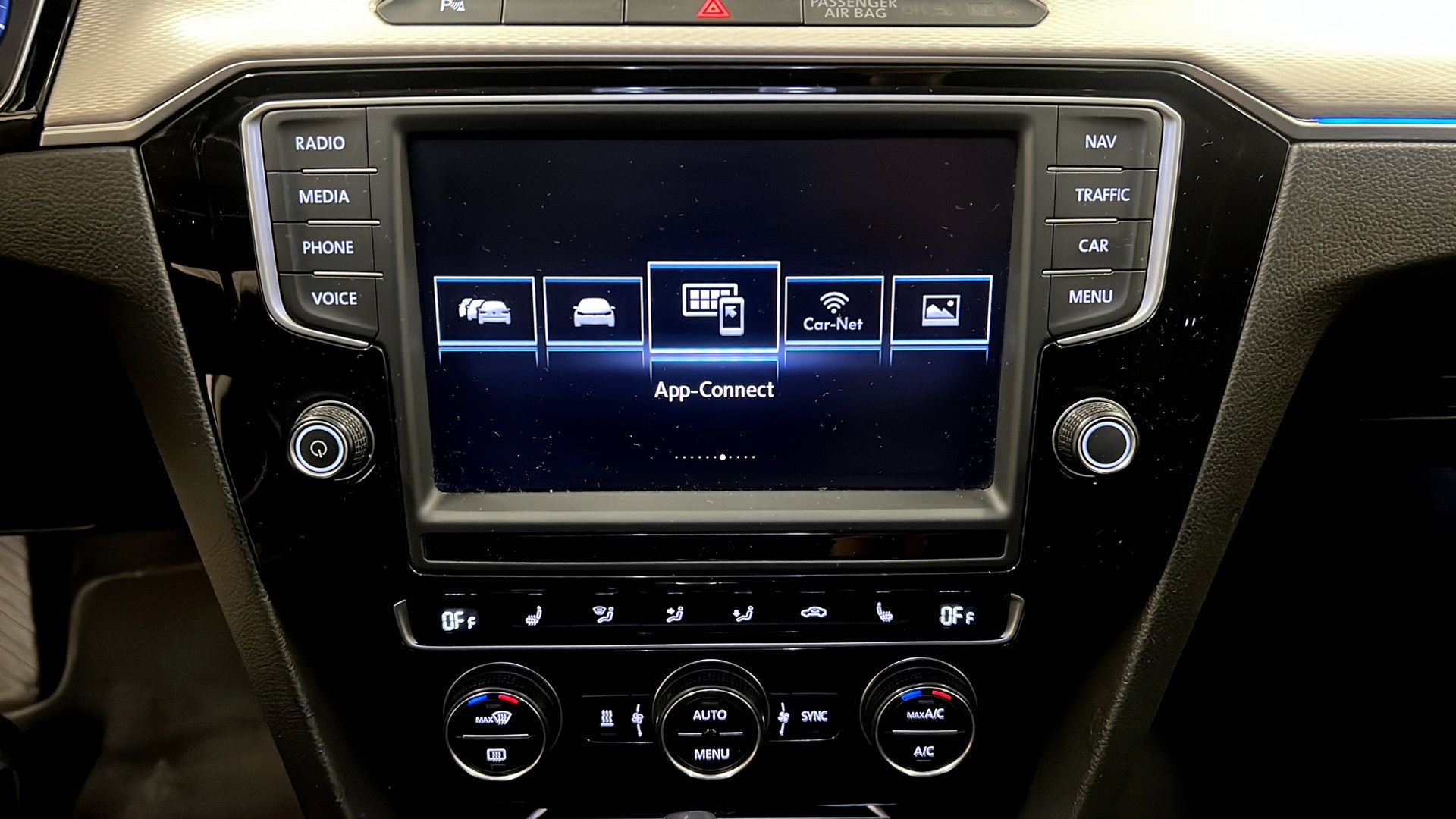 Volkswagen Passat Sportscombi LNS493