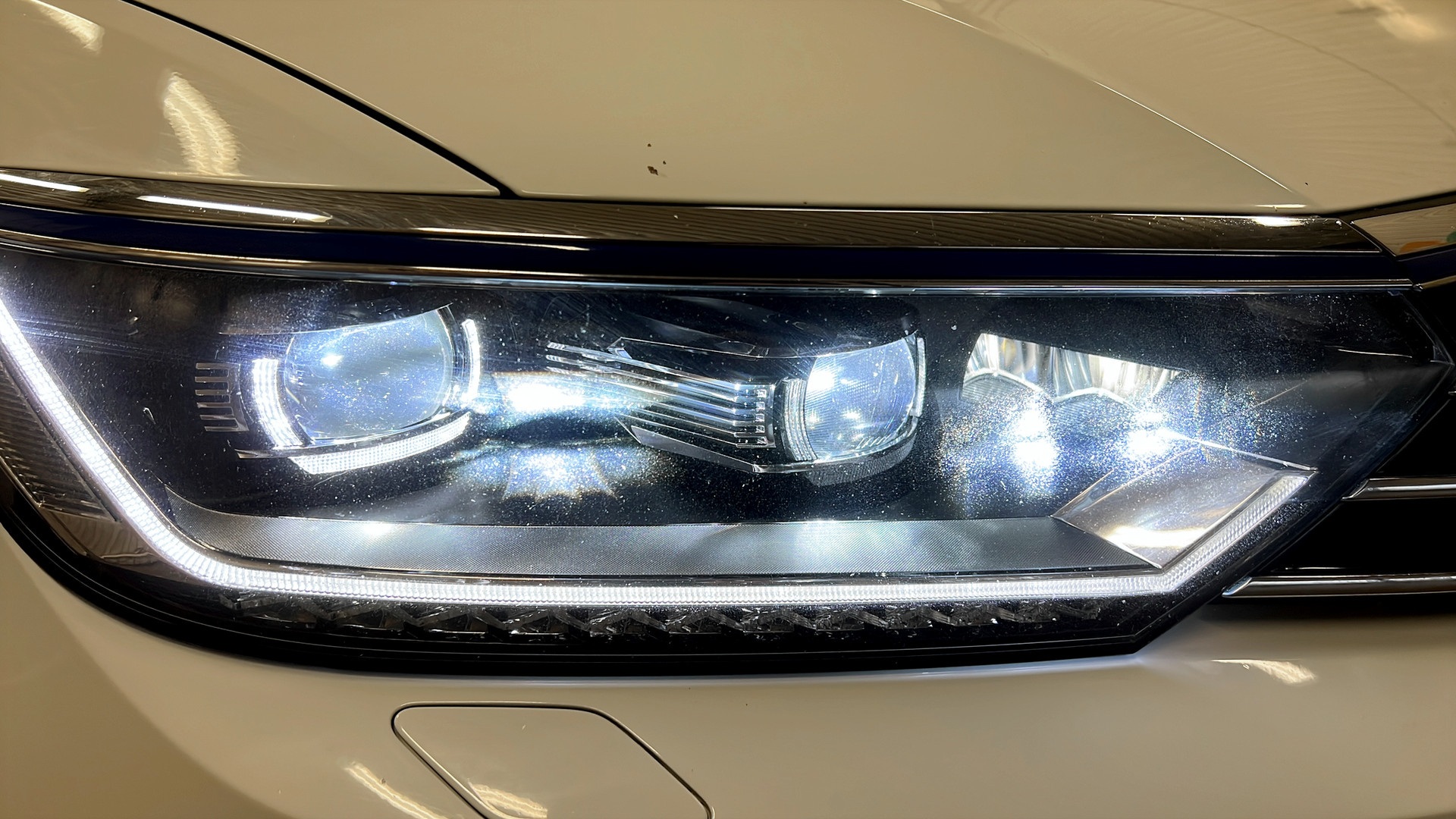 Volkswagen Passat Sportscombi LNS493