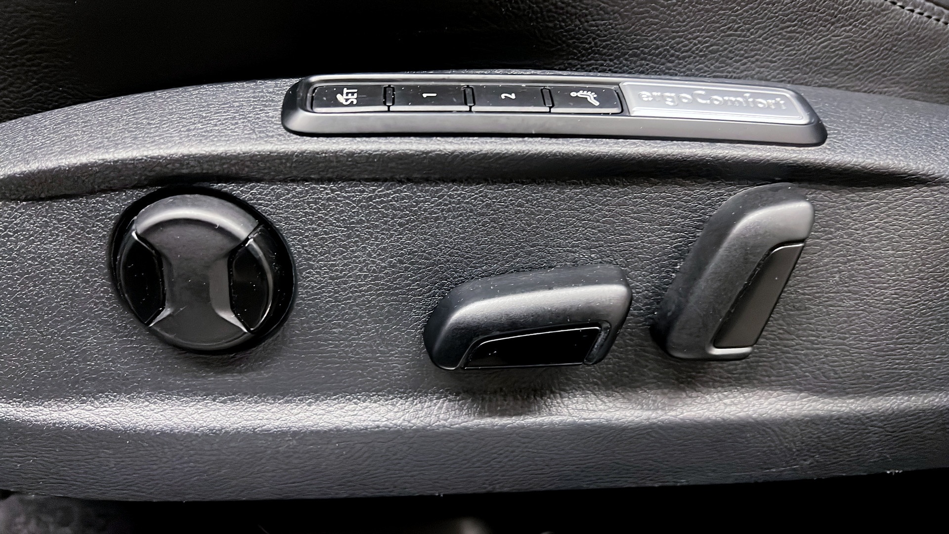 Volkswagen Passat Sportscombi LNS493