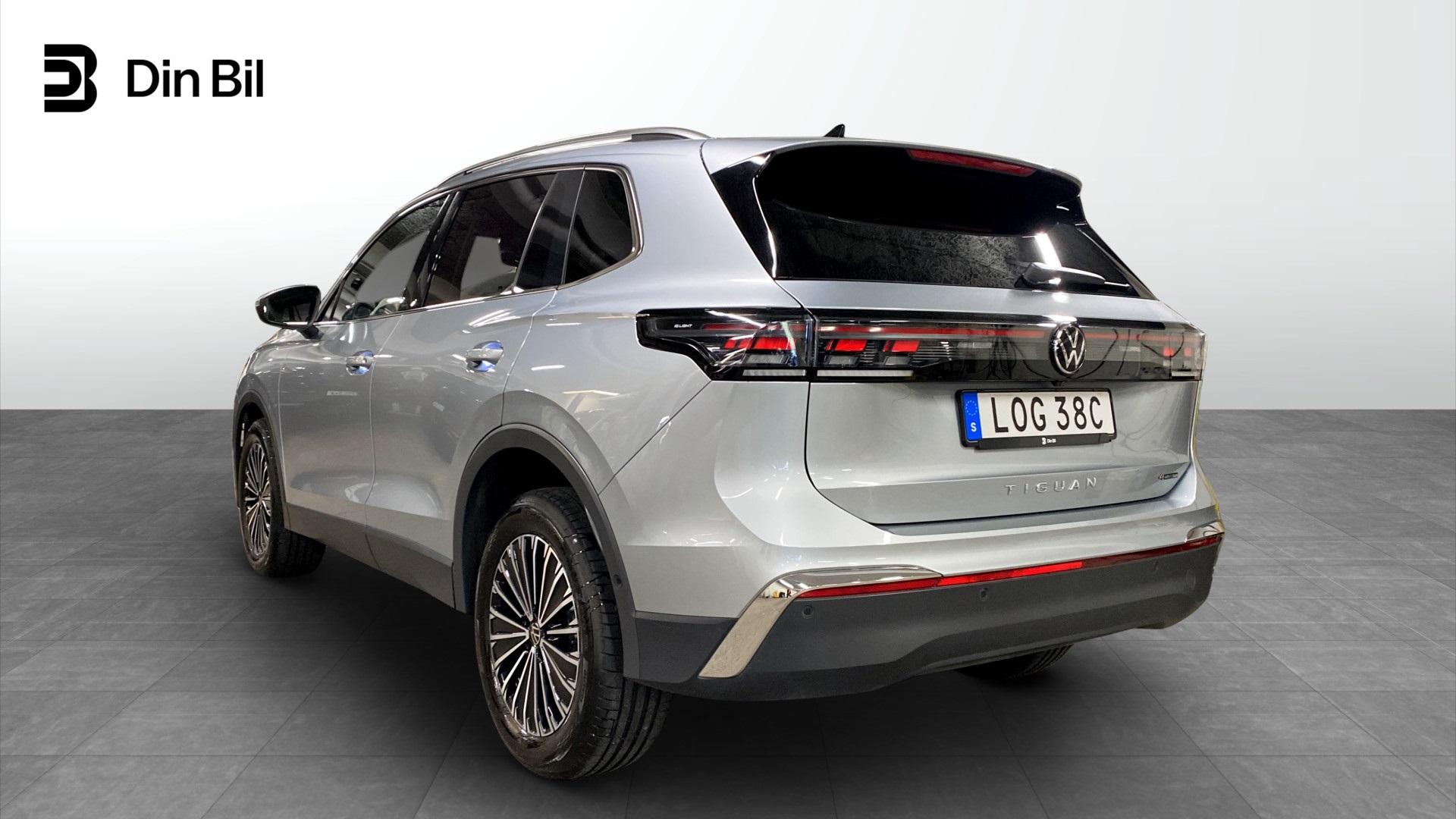 Volkswagen Tiguan LOG38C