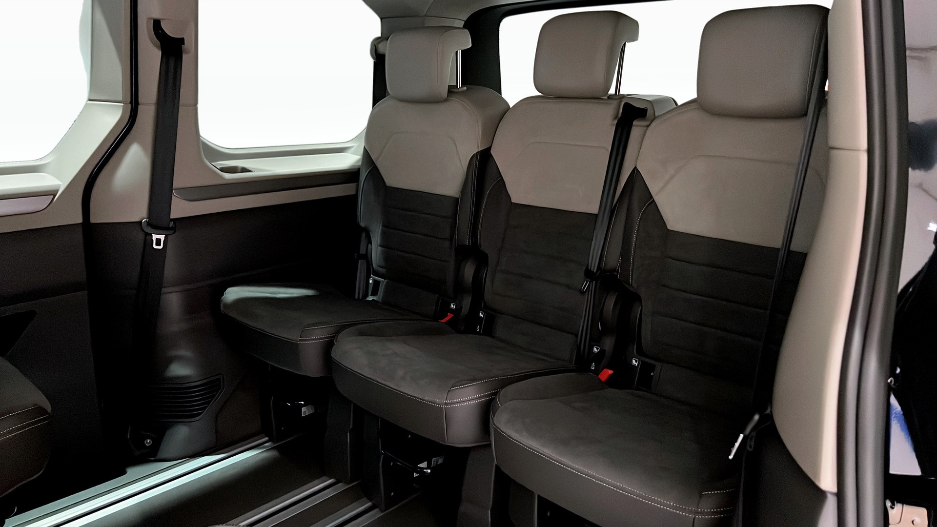 Volkswagen T7 Multivan LOH12H