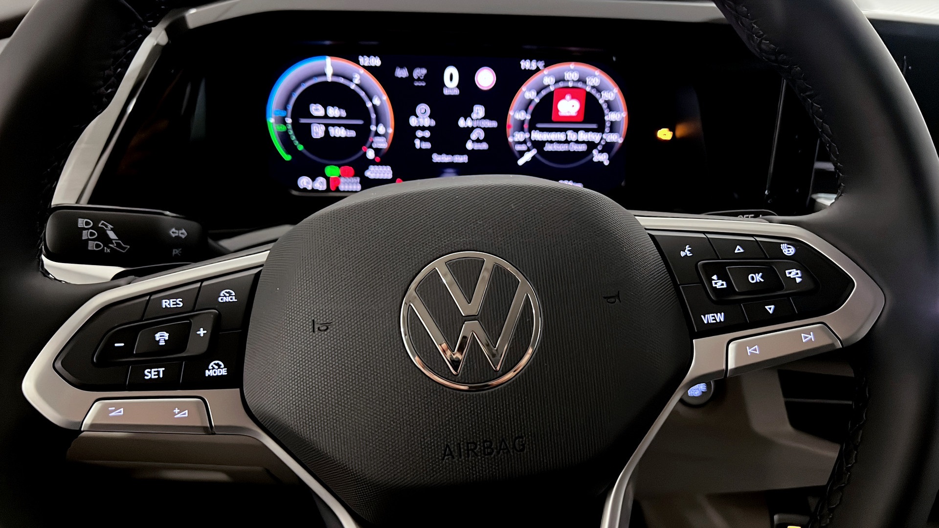 Volkswagen T7 Multivan LOH12H