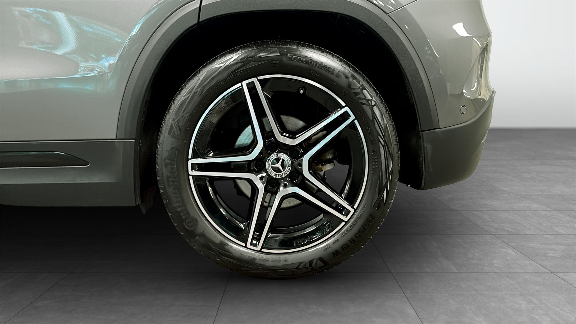 Mercedes GLA 180 LOW09Y