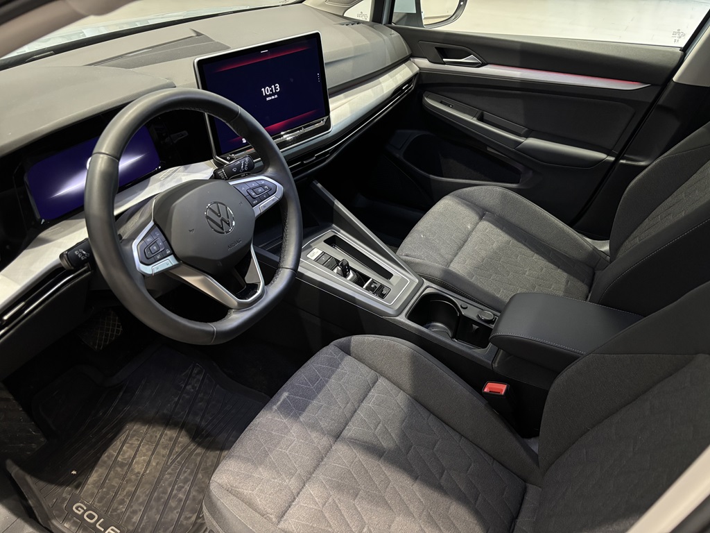 Volkswagen Golf LPJ03W