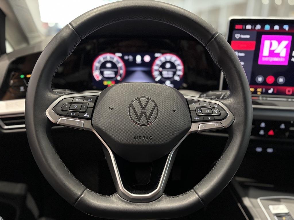 Volkswagen Golf LPJ03W