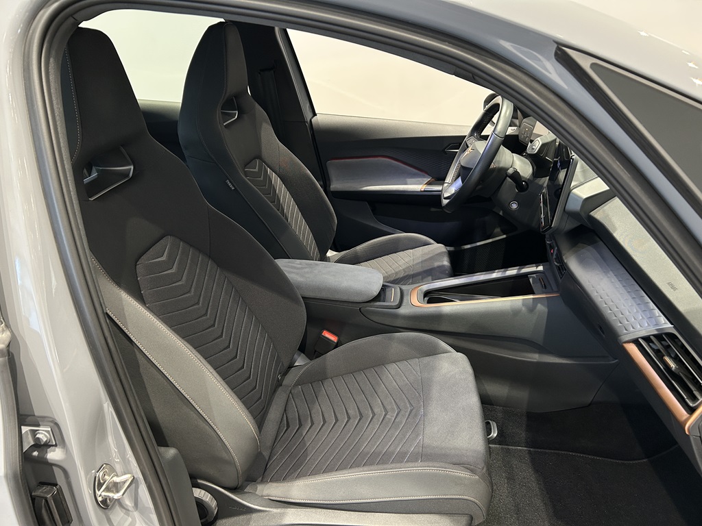 SEAT Cupra LPS37N
