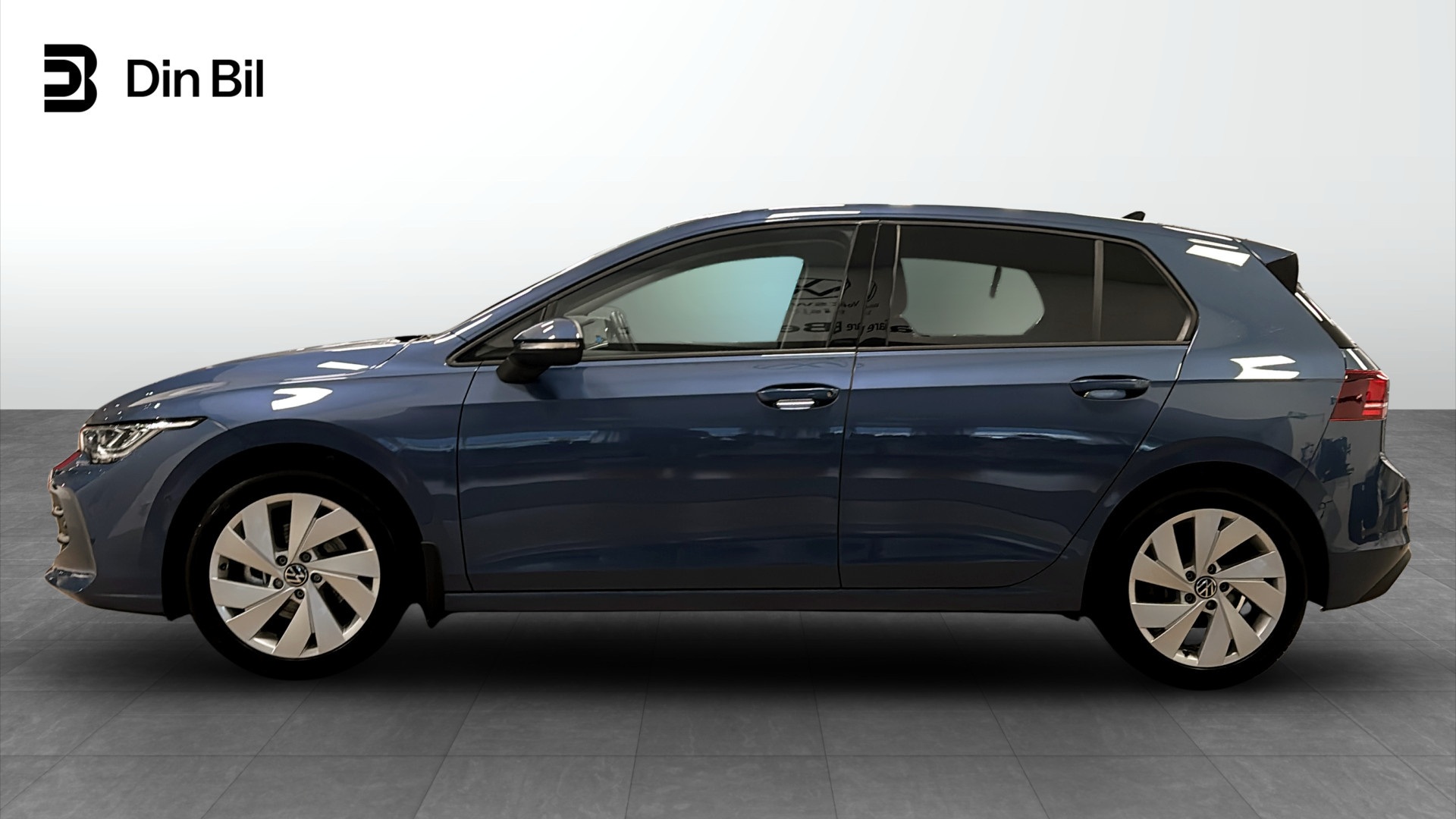Volkswagen Golf LRA97A