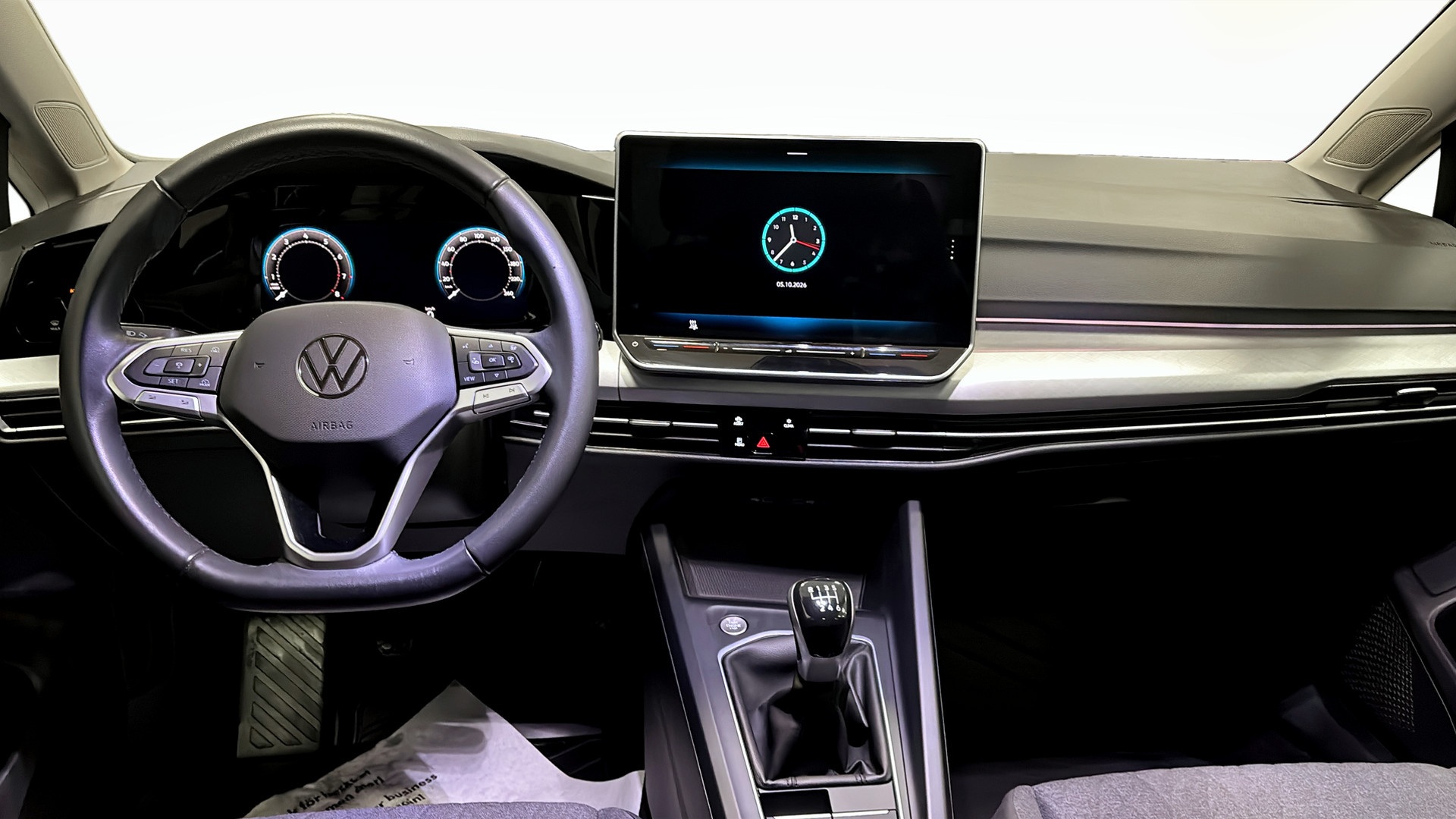 Volkswagen Golf LRA97A