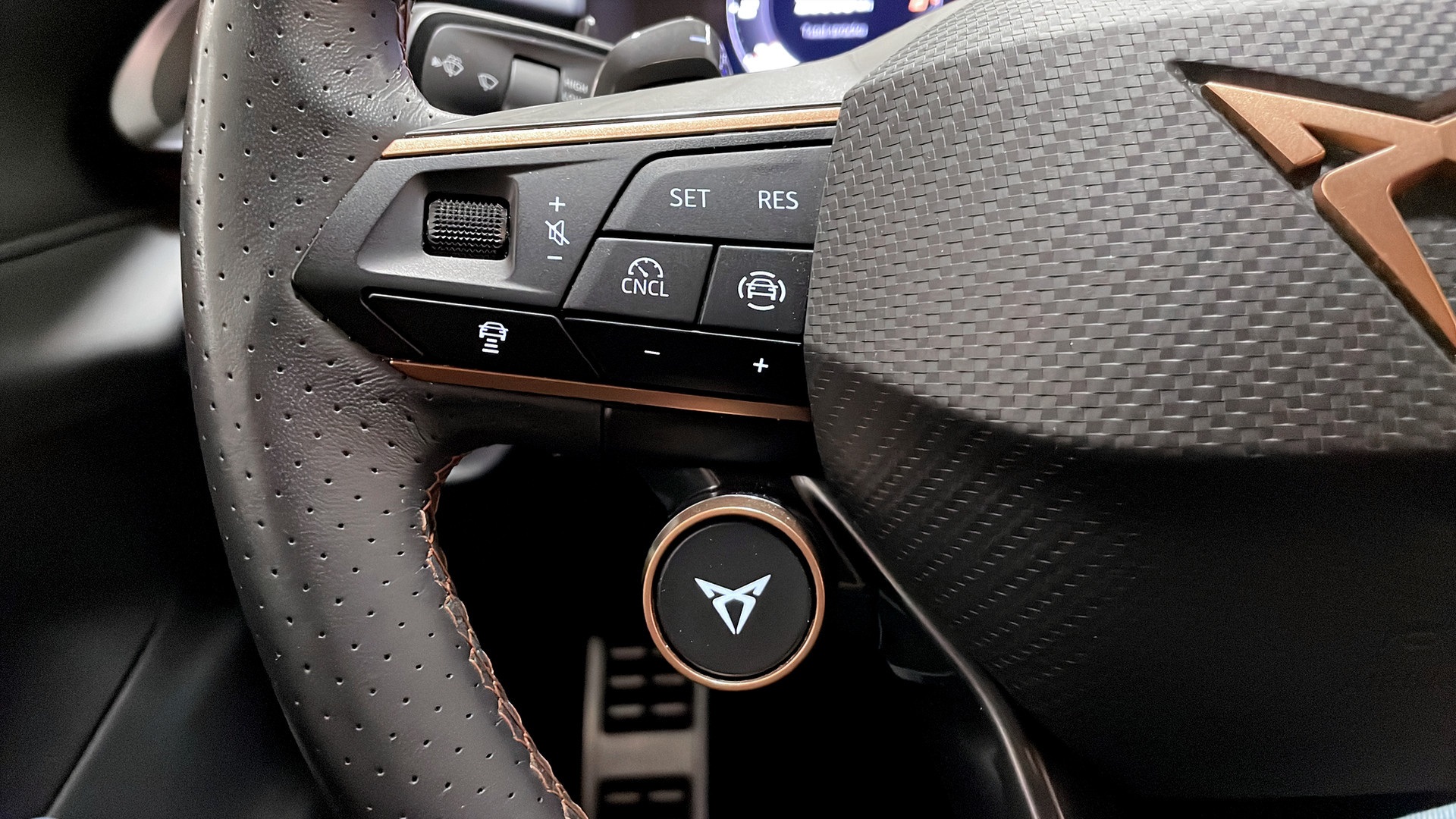 CUPRA Terramar LRM38B