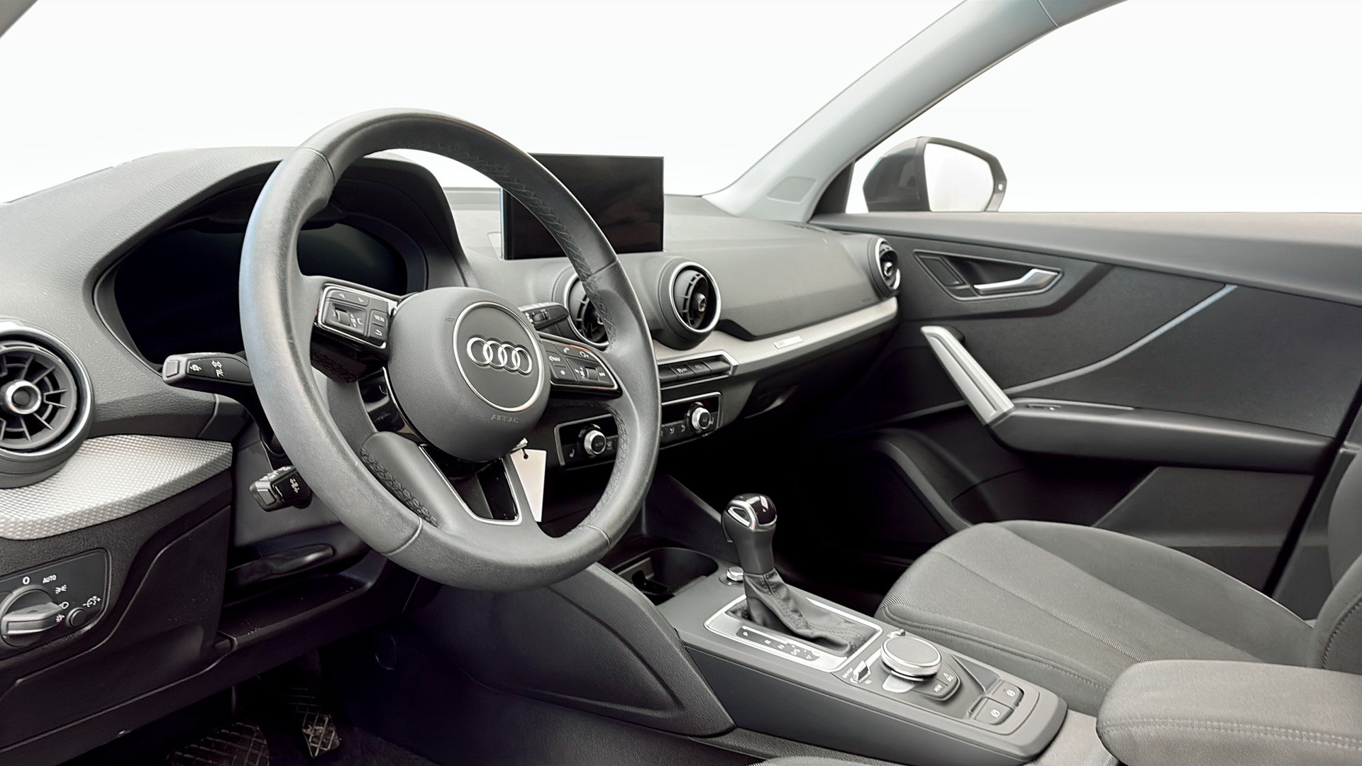 Audi Q2 LRN37P