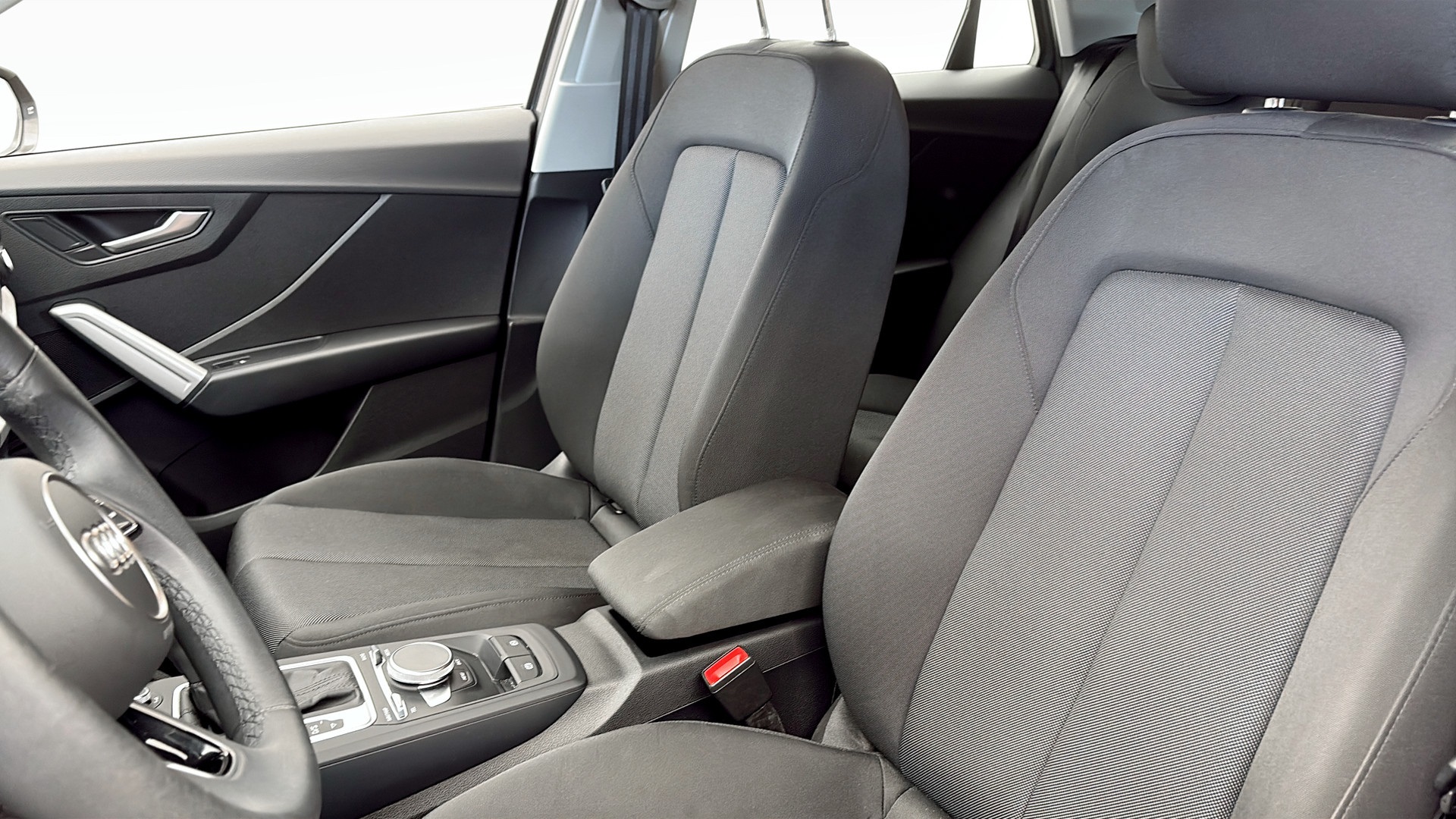 Audi Q2 LRN37P