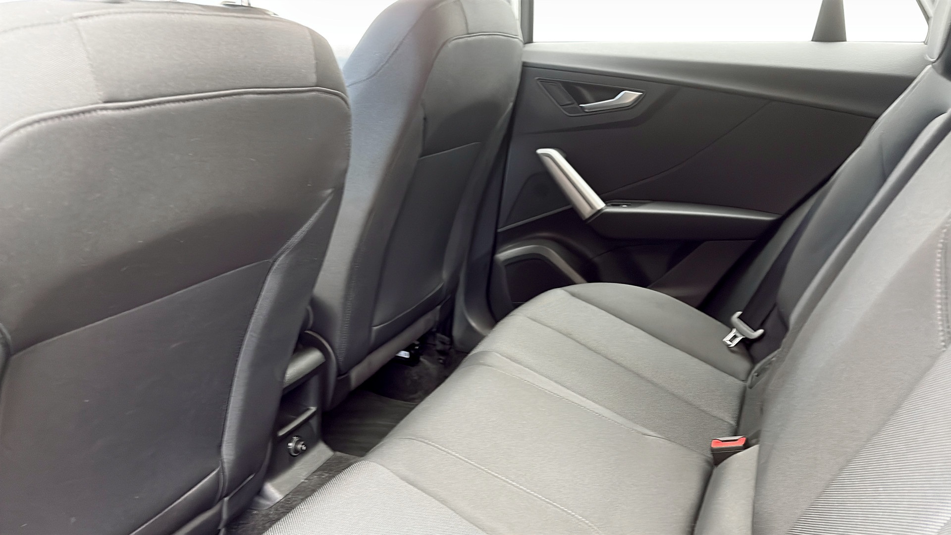 Audi Q2 LRN37P