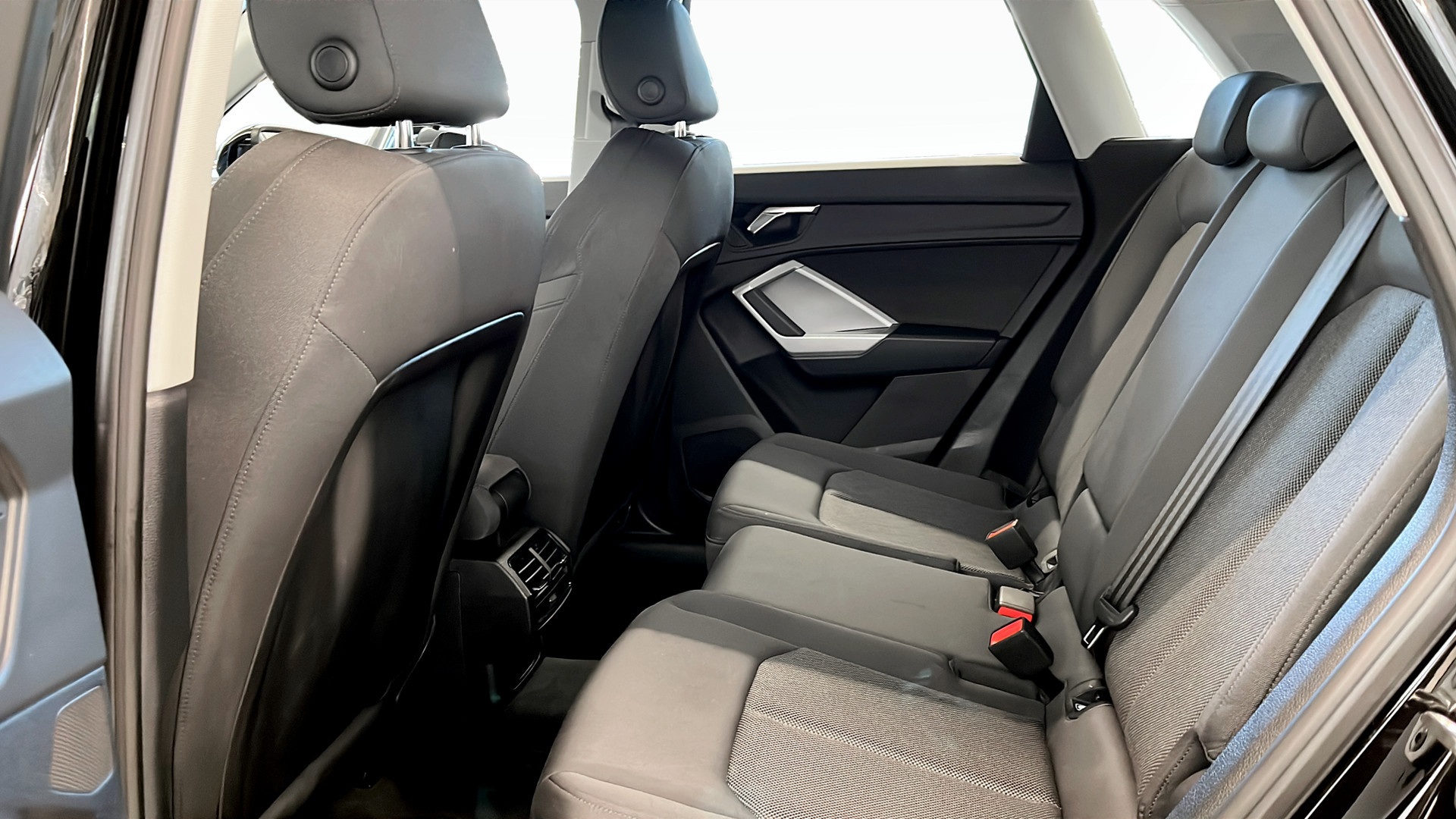 Audi Q3 LTM92T