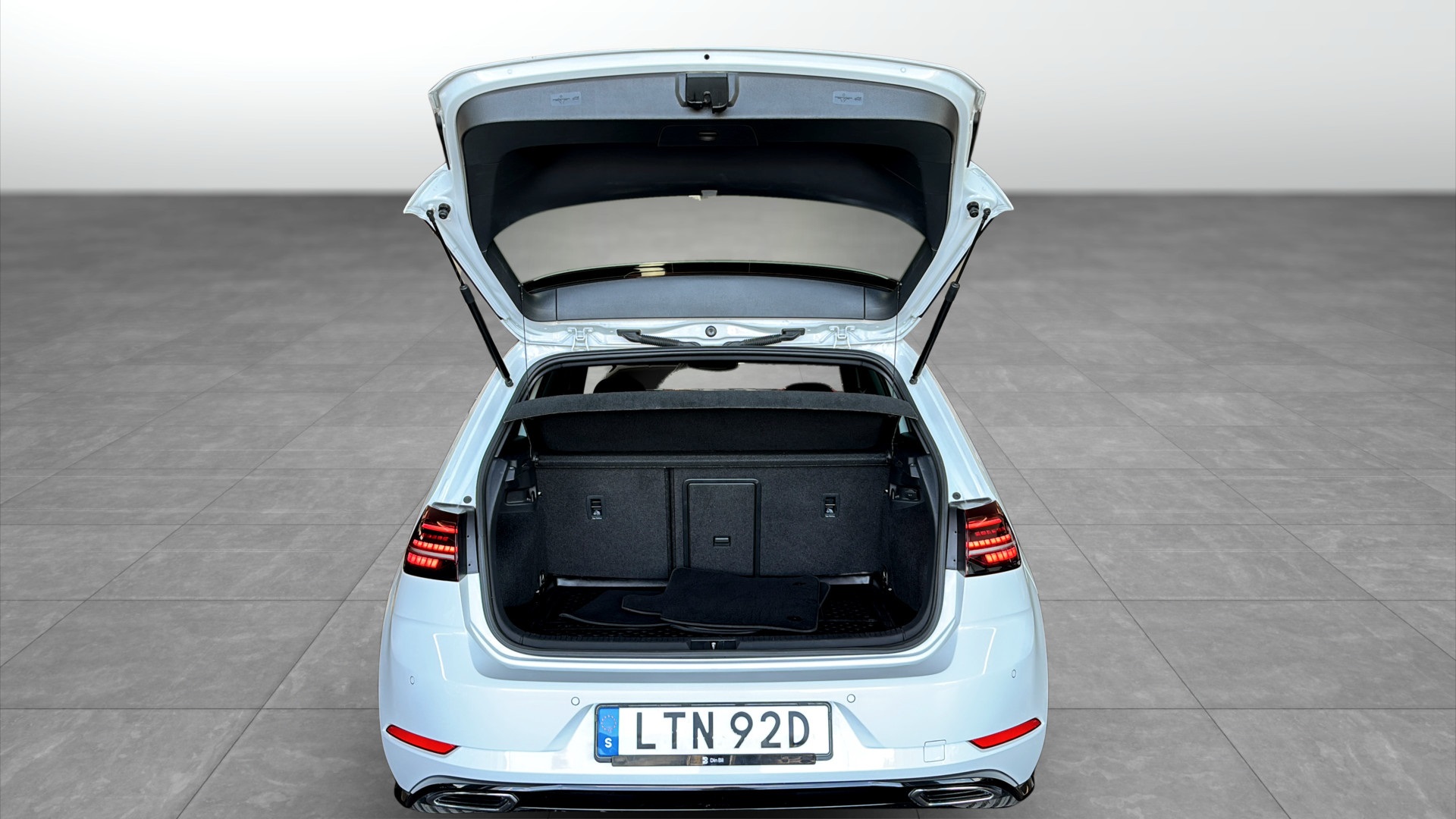 Volkswagen Golf LTN92D
