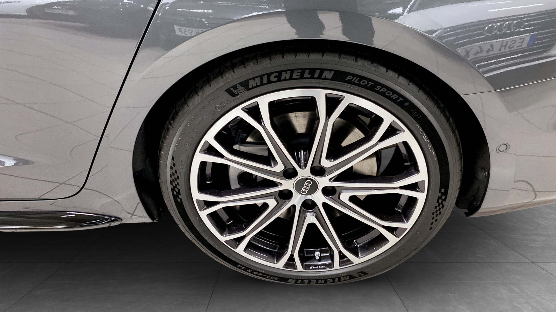 Audi A6 Avant LTR76D