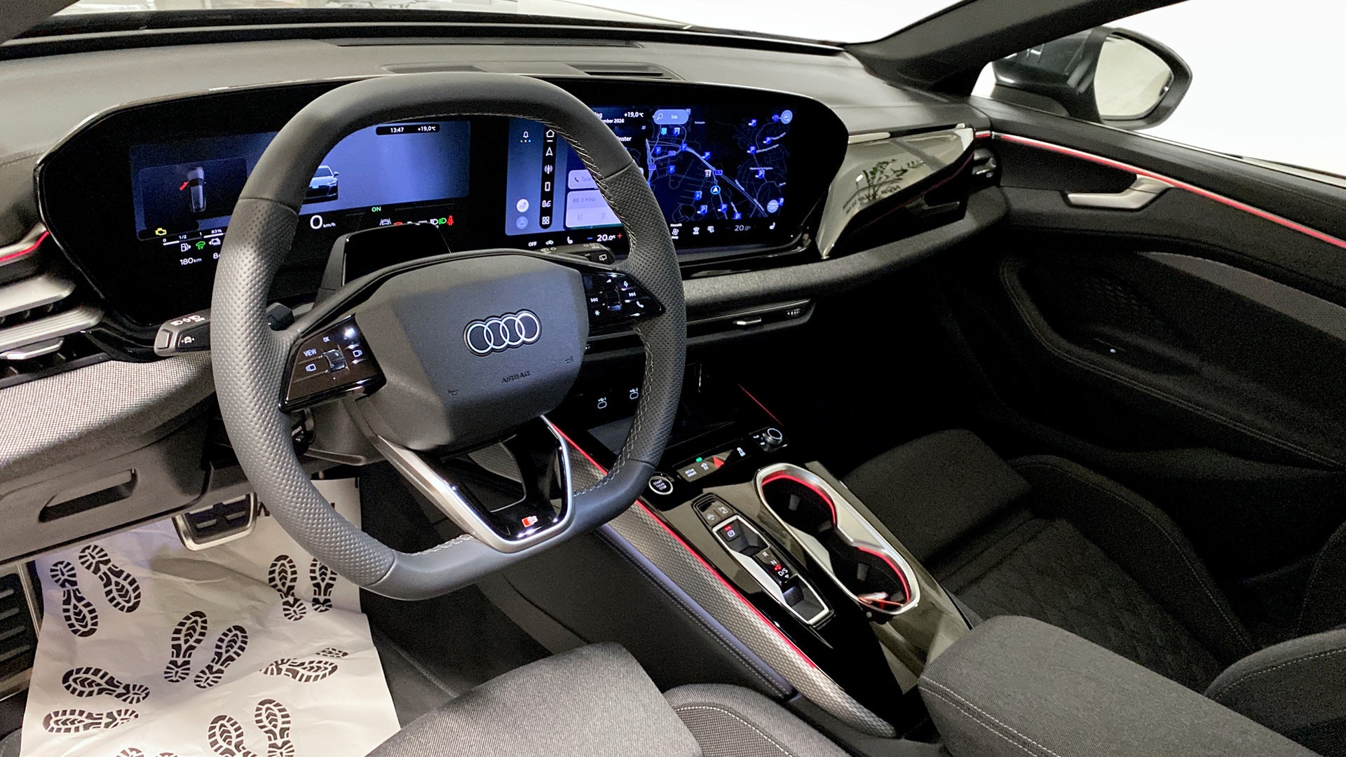 Audi A6 Avant LTR76D