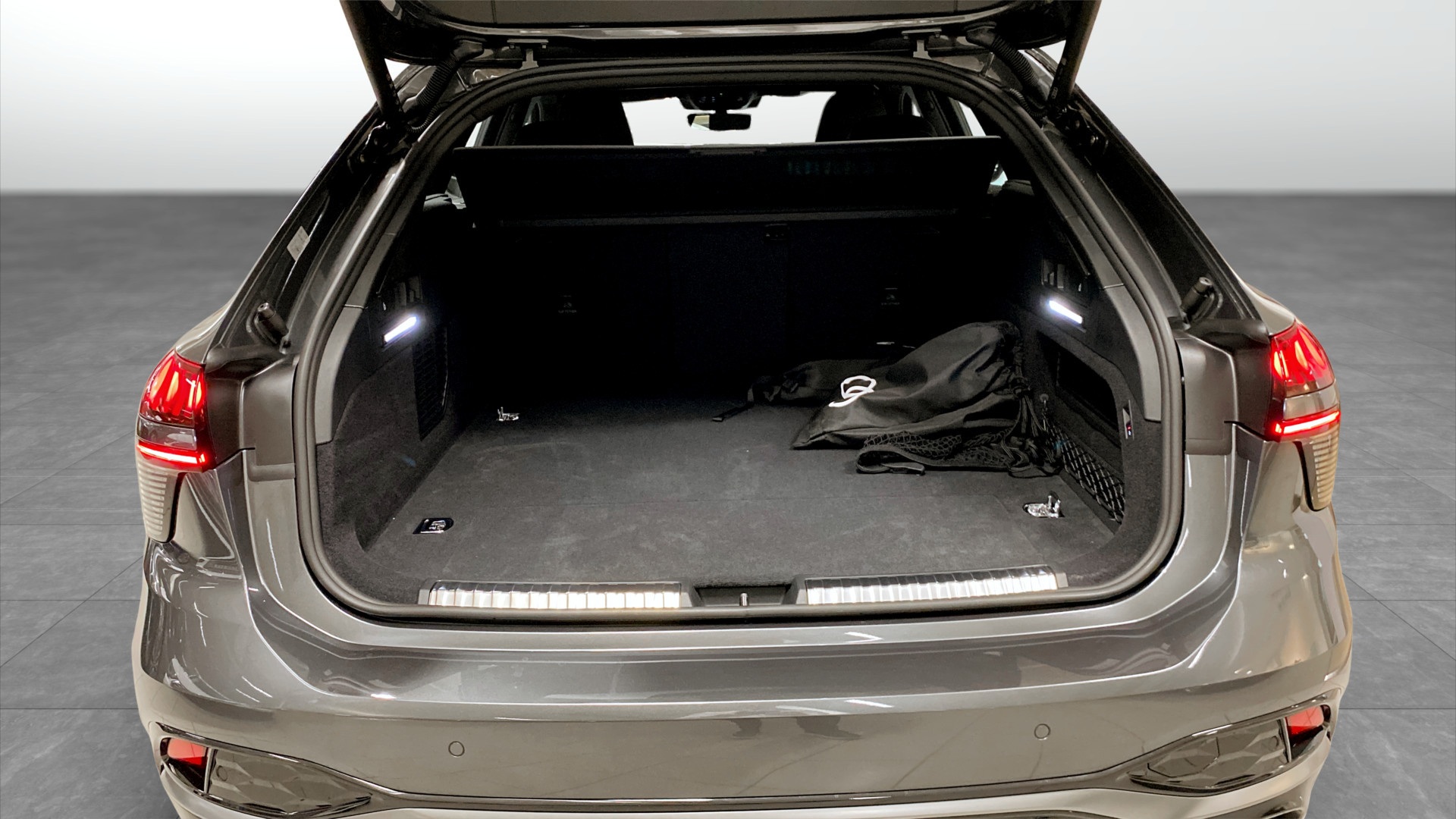 Audi A6 Avant LTR76D