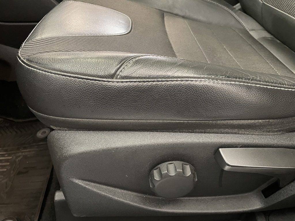 Ford Kuga LTS241