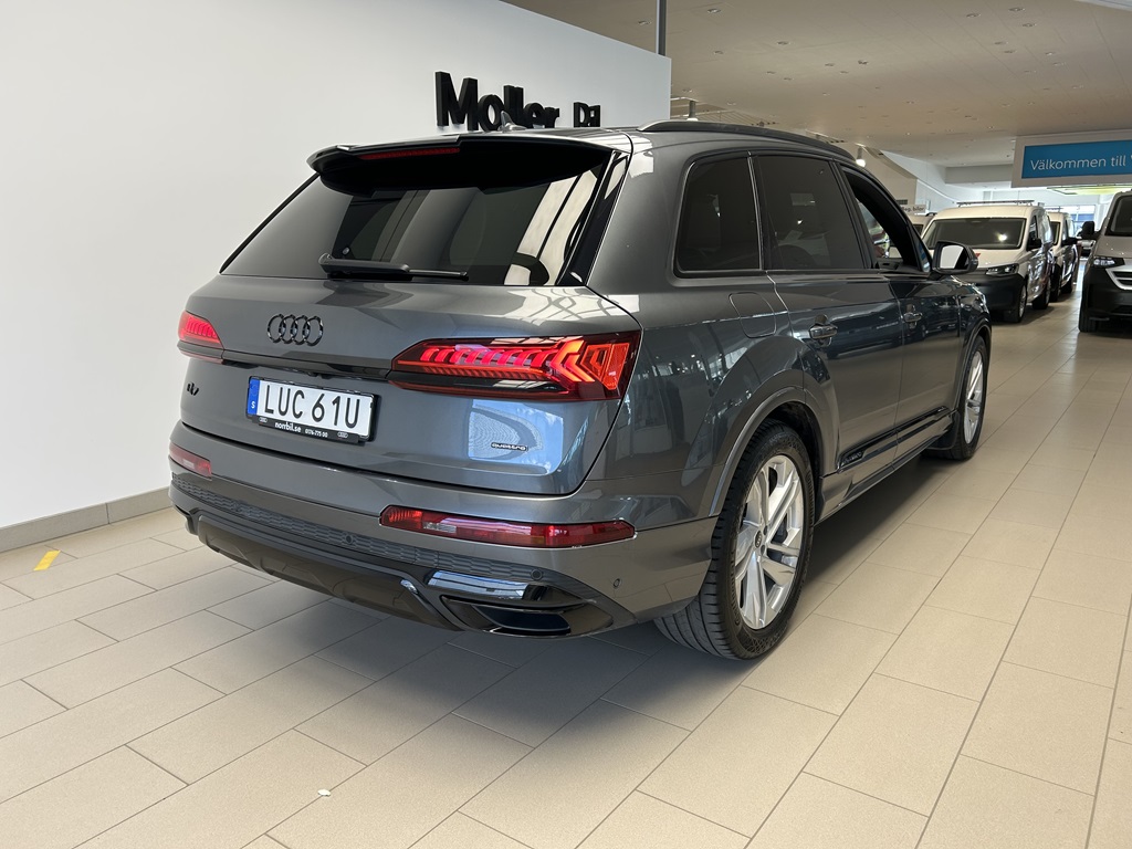 Audi Q7 LUC61U