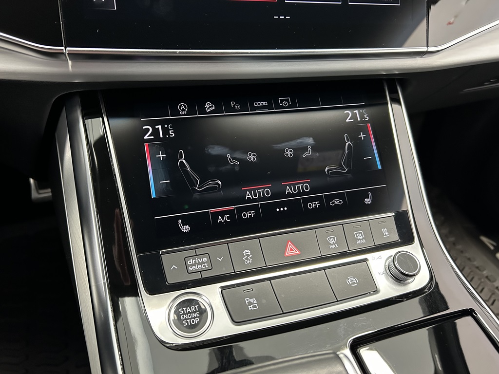 Audi Q7 LUC61U