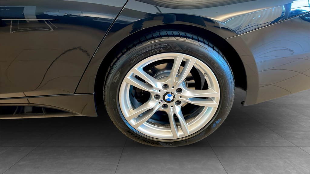 BMW 320 Touring LUJ51P