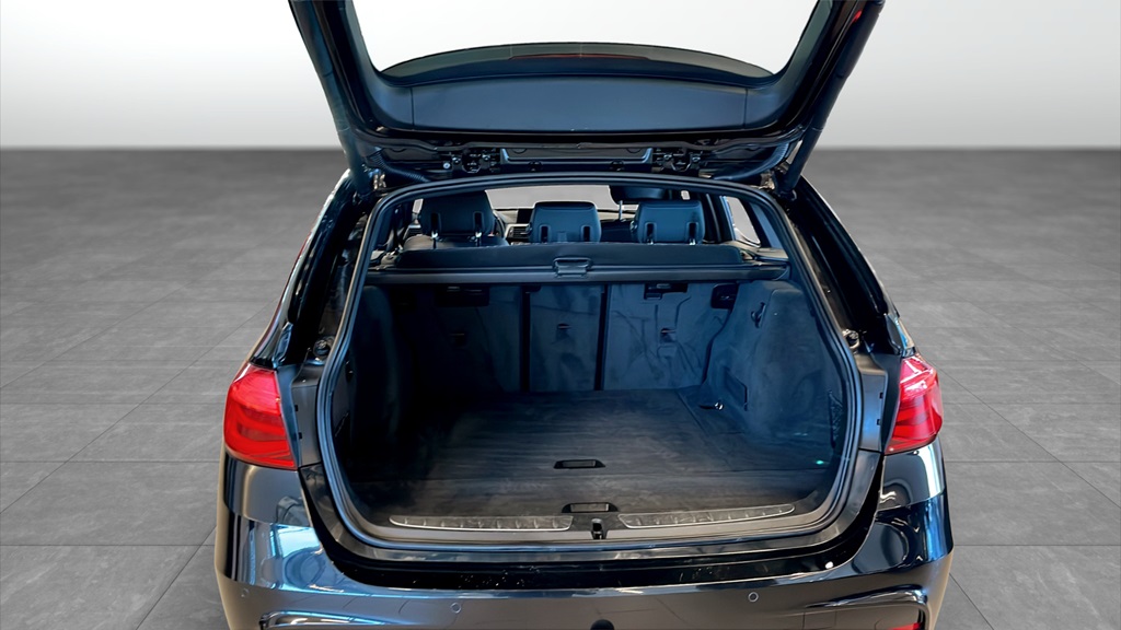 BMW 320 Touring LUJ51P