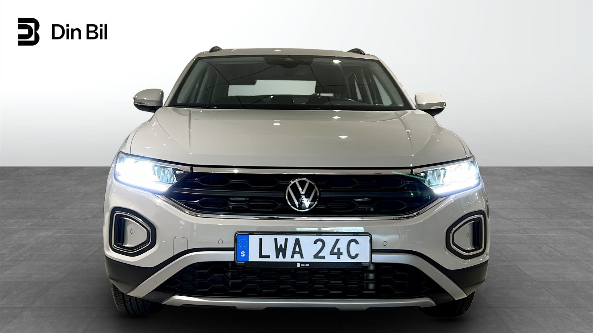 Volkswagen T-Roc LWA24C