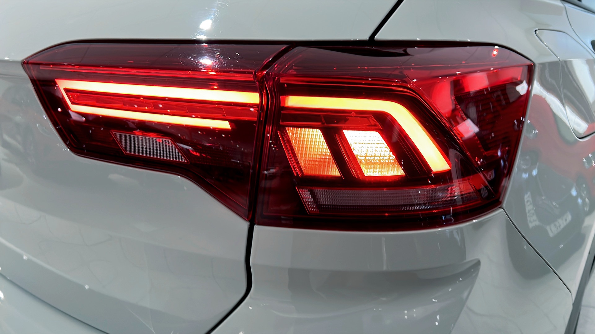 Volkswagen T-Roc LWA24C