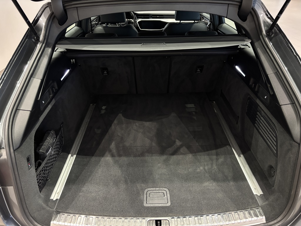Audi A6 Avant LWA86A
