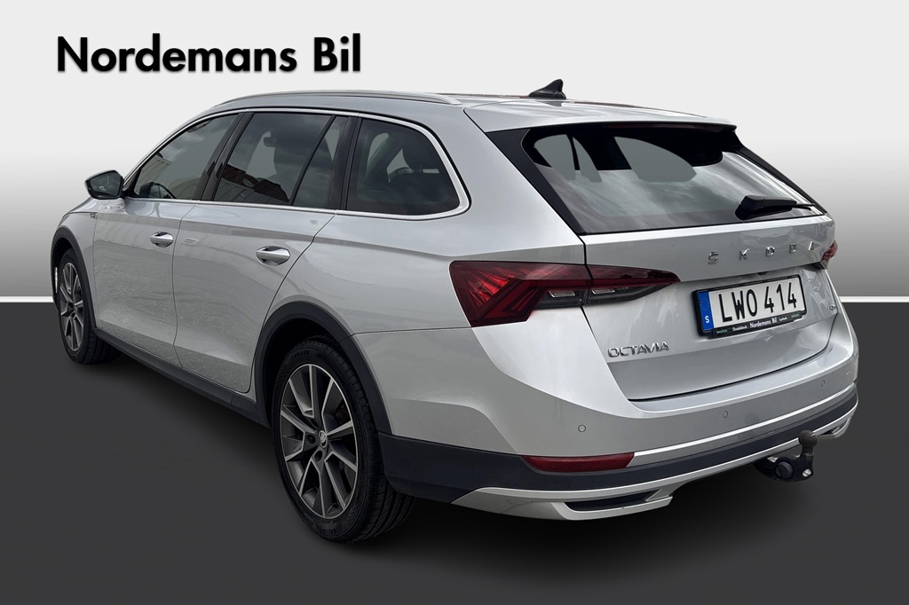 Skoda Octavia LWO414