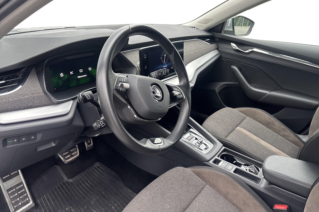 Skoda Octavia LWO414