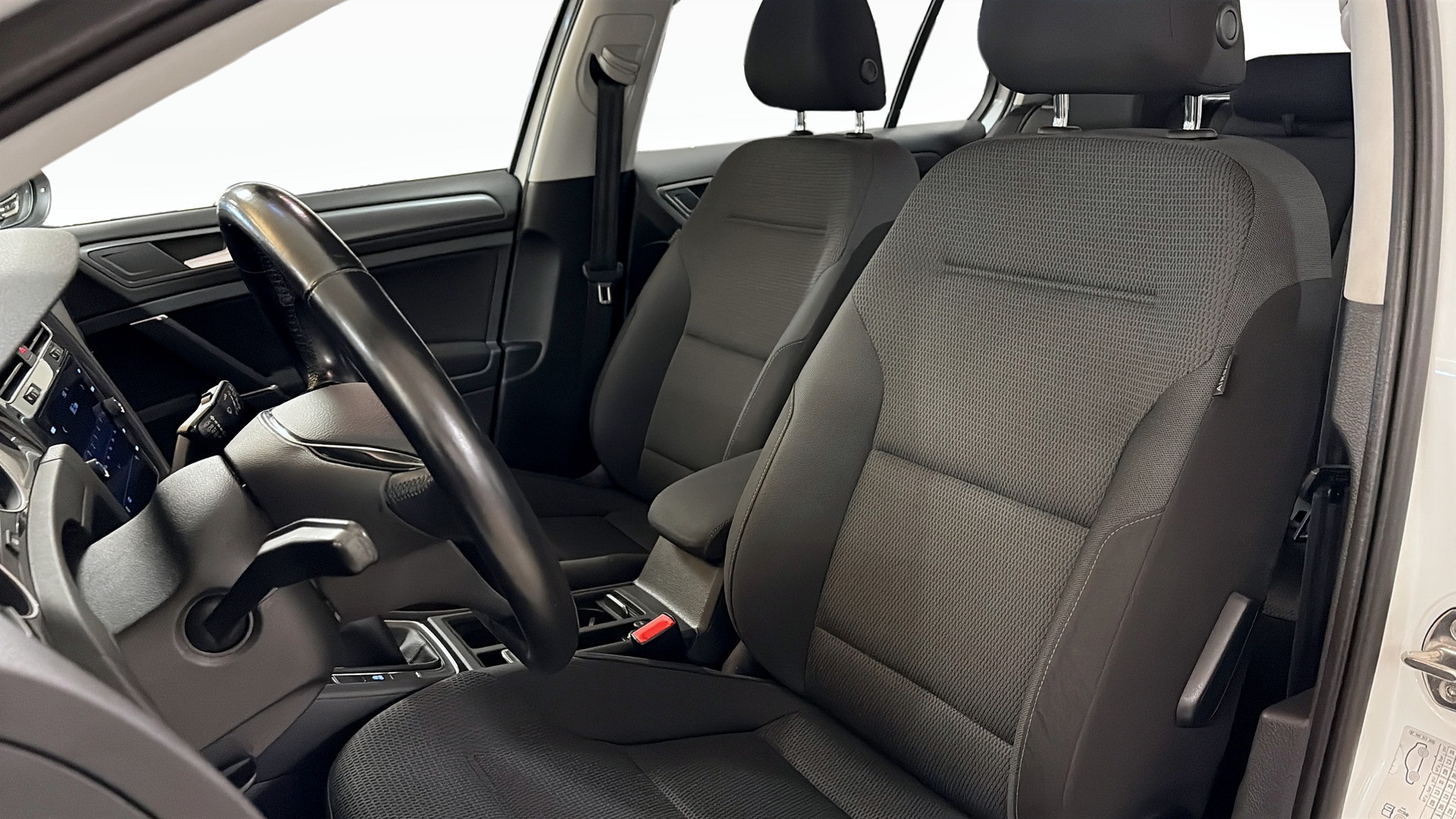 Volkswagen Golf LWW61C