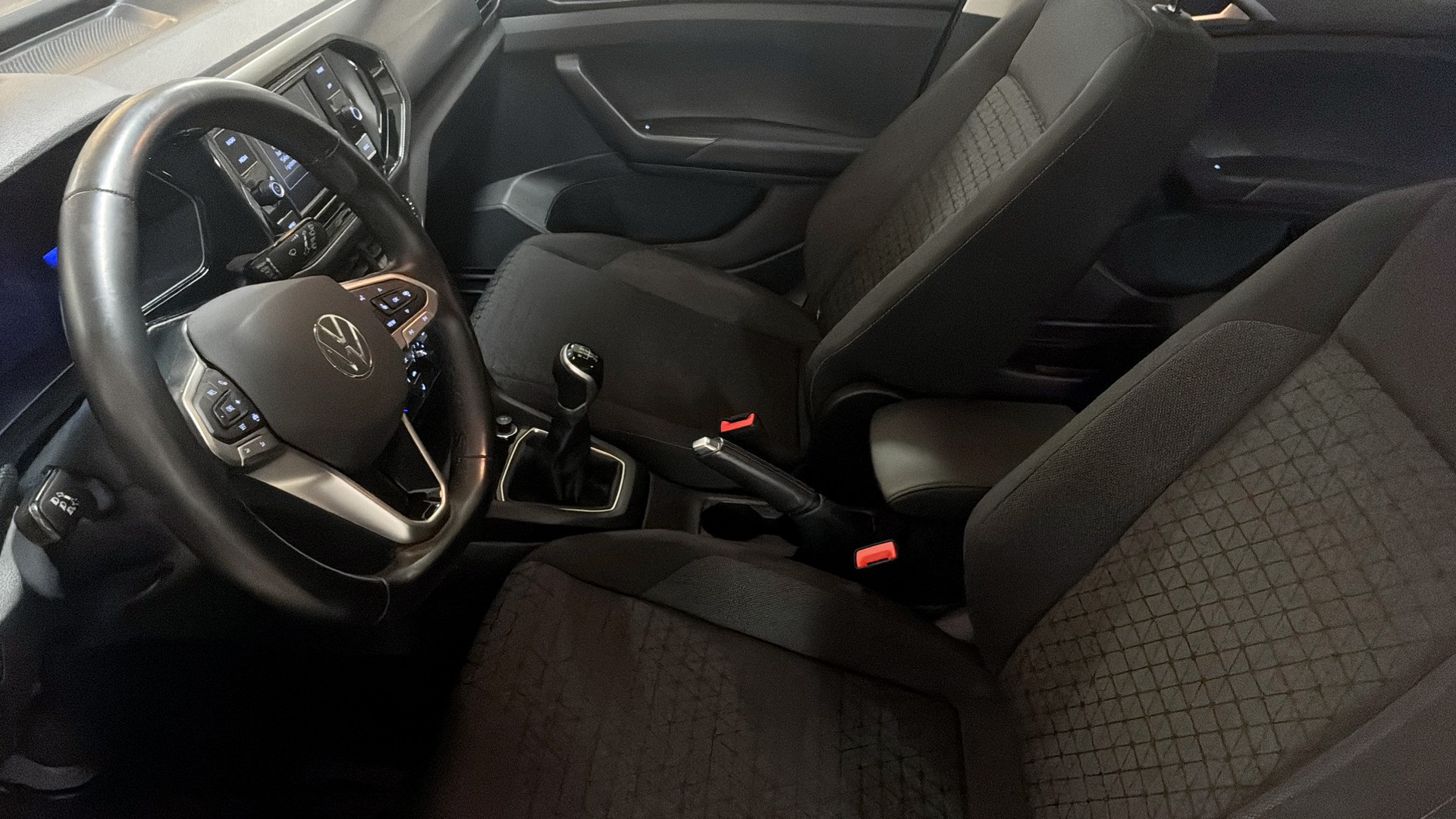 Volkswagen T-Cross LXA82H