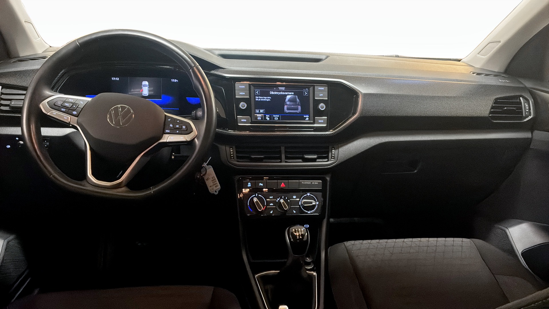 Volkswagen T-Cross LXA82H