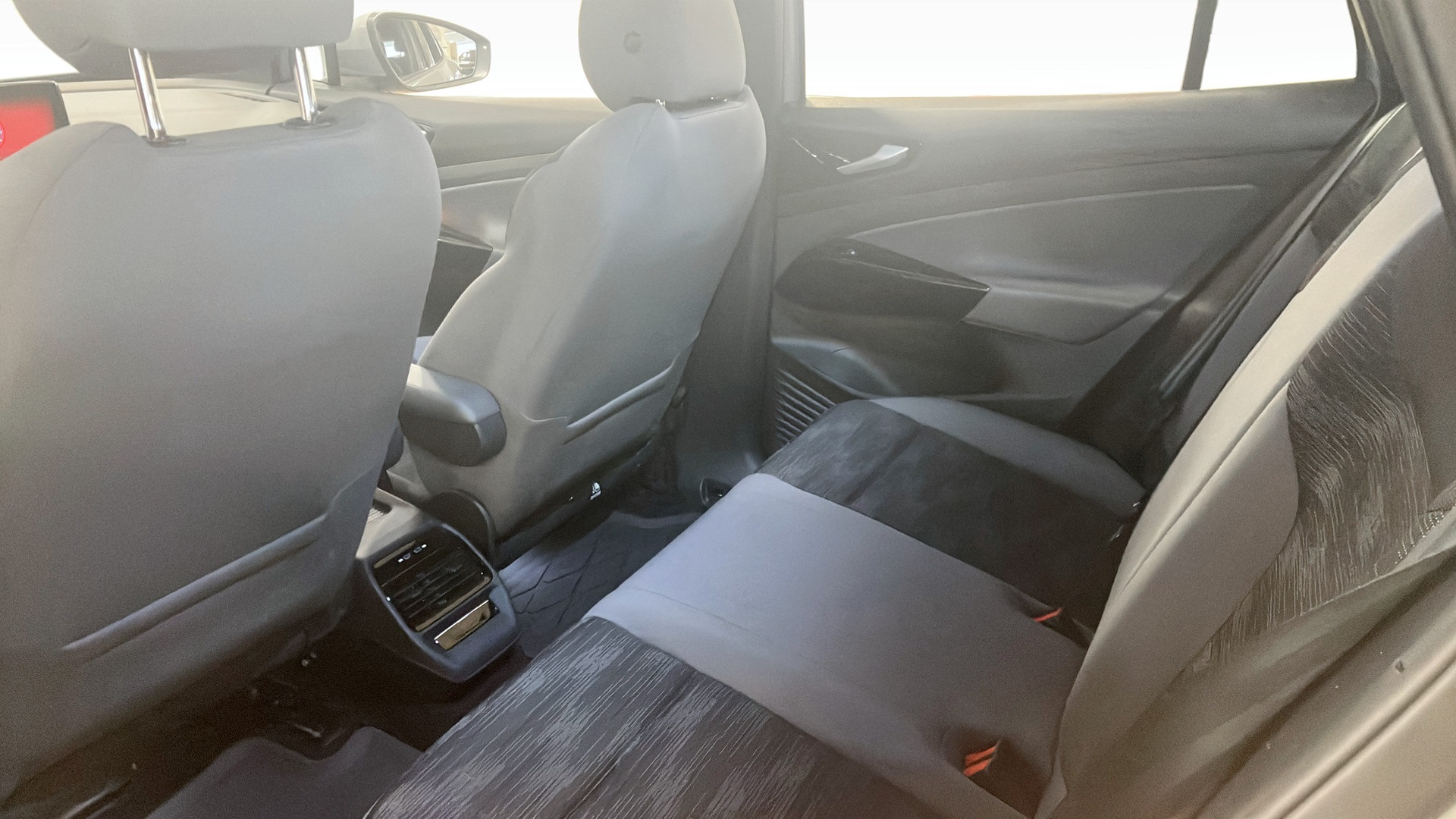 Volkswagen ID.4 LXC64P