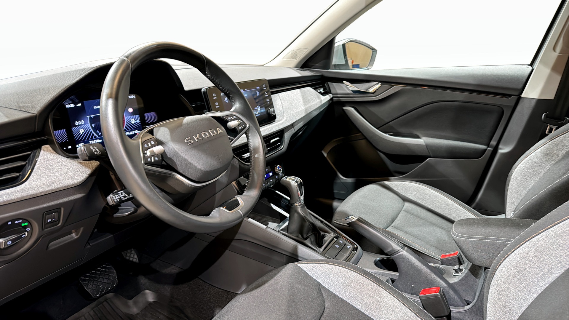 Skoda Kamiq LXN75F