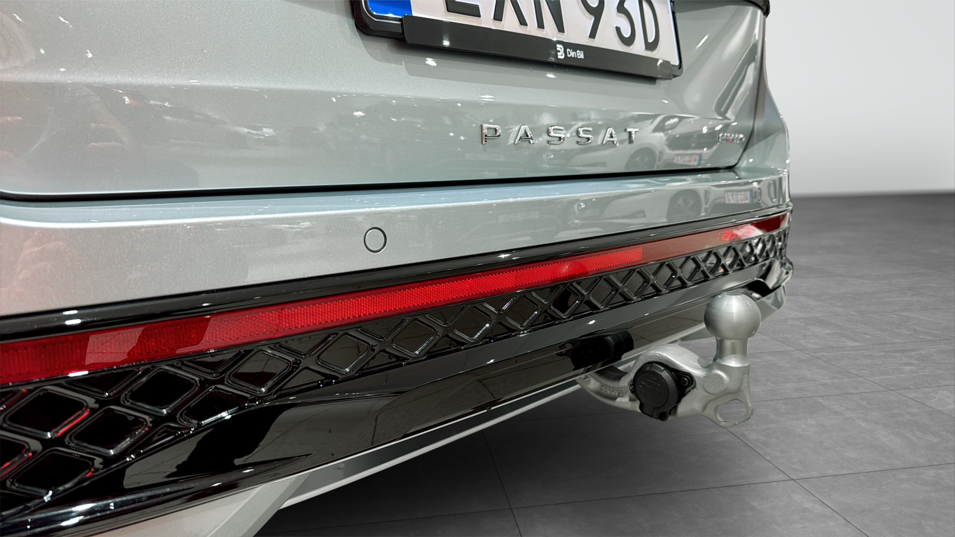 Volkswagen Passat LXN93D
