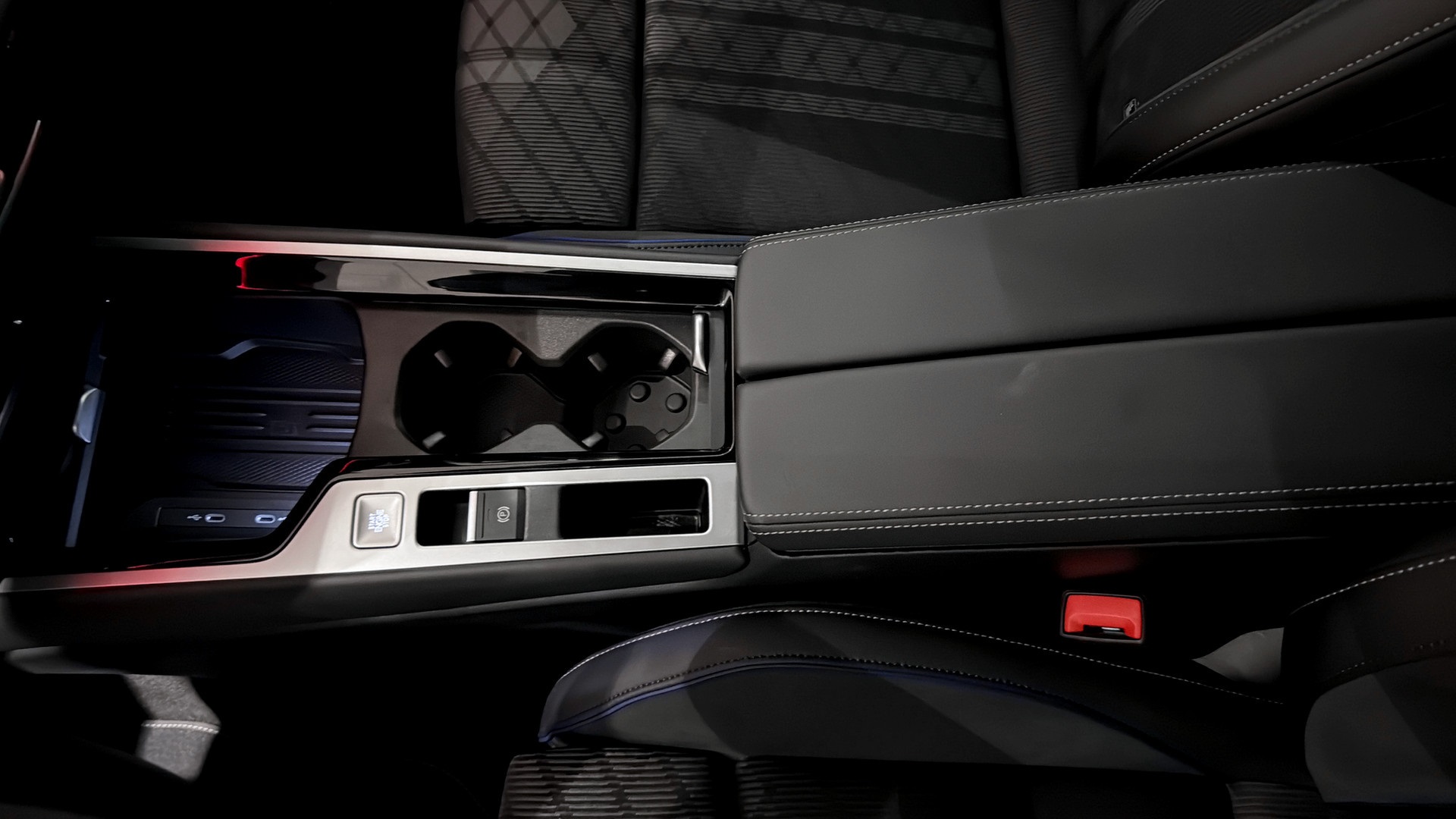 Volkswagen Passat LXN93D
