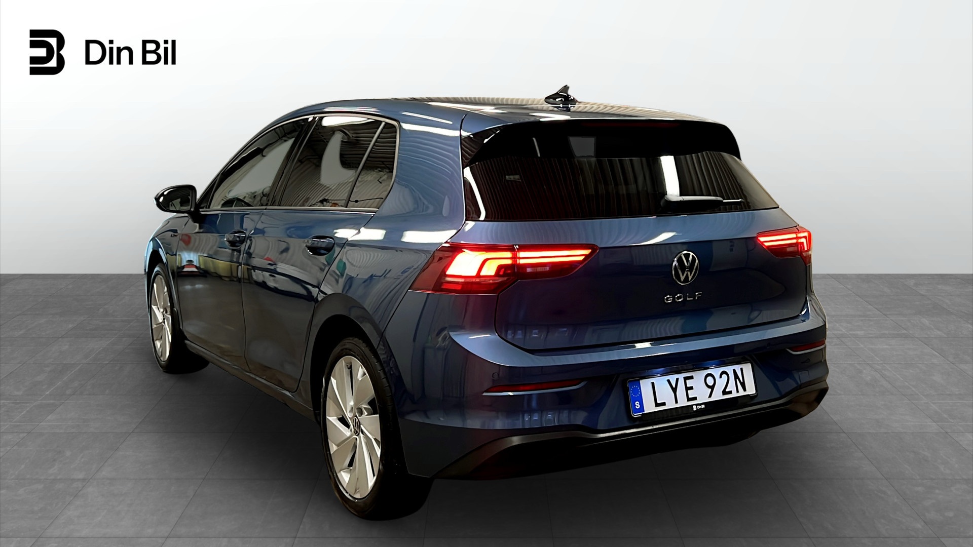 Volkswagen Golf LYE92N