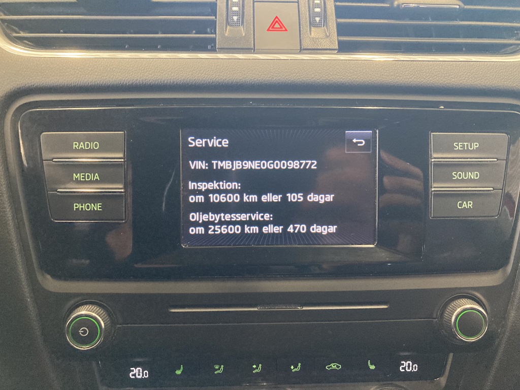 Skoda Octavia Combi LYH447