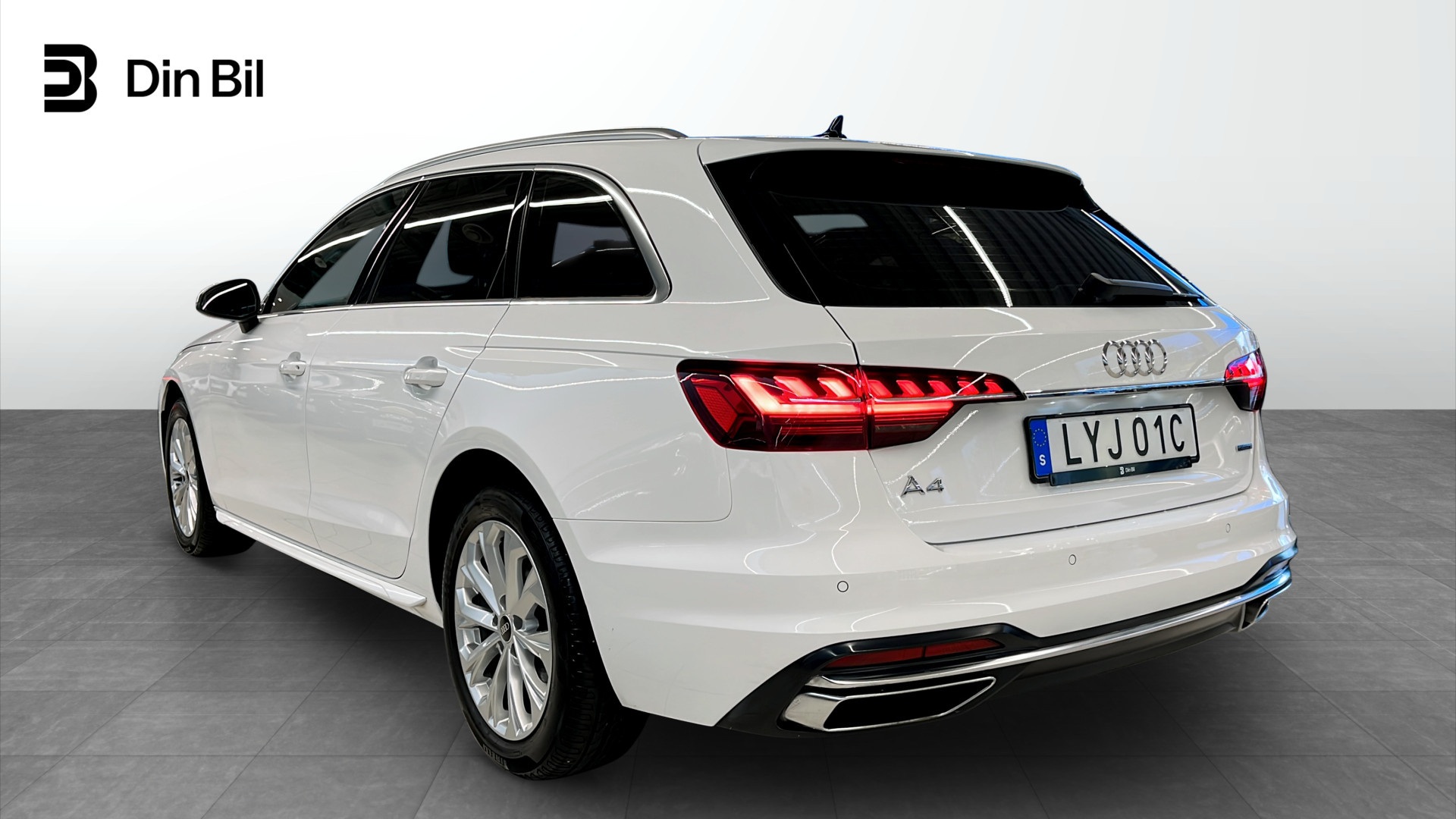 Audi A4 Avant LYJ01C
