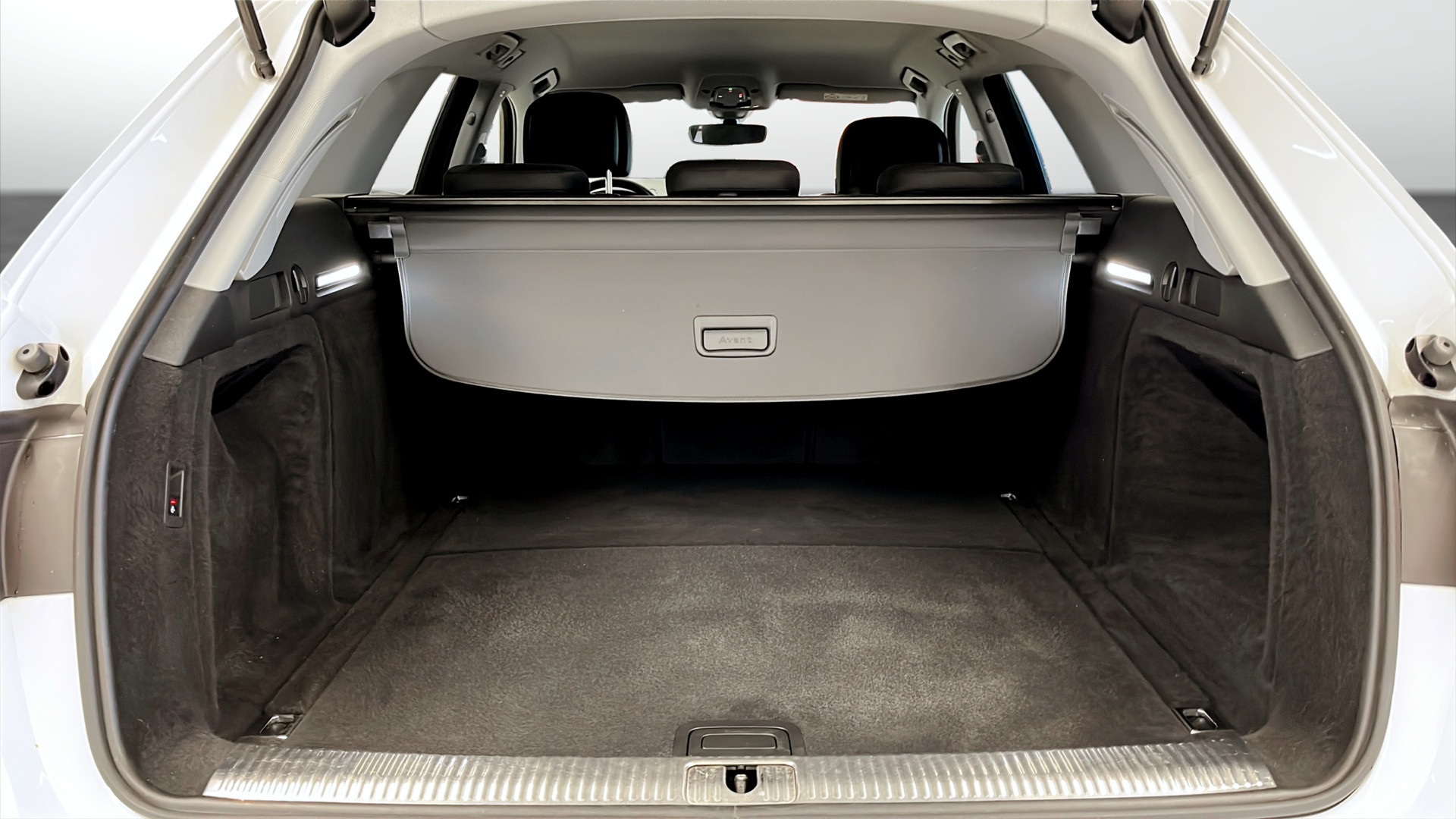 Audi A4 Avant LYJ01C