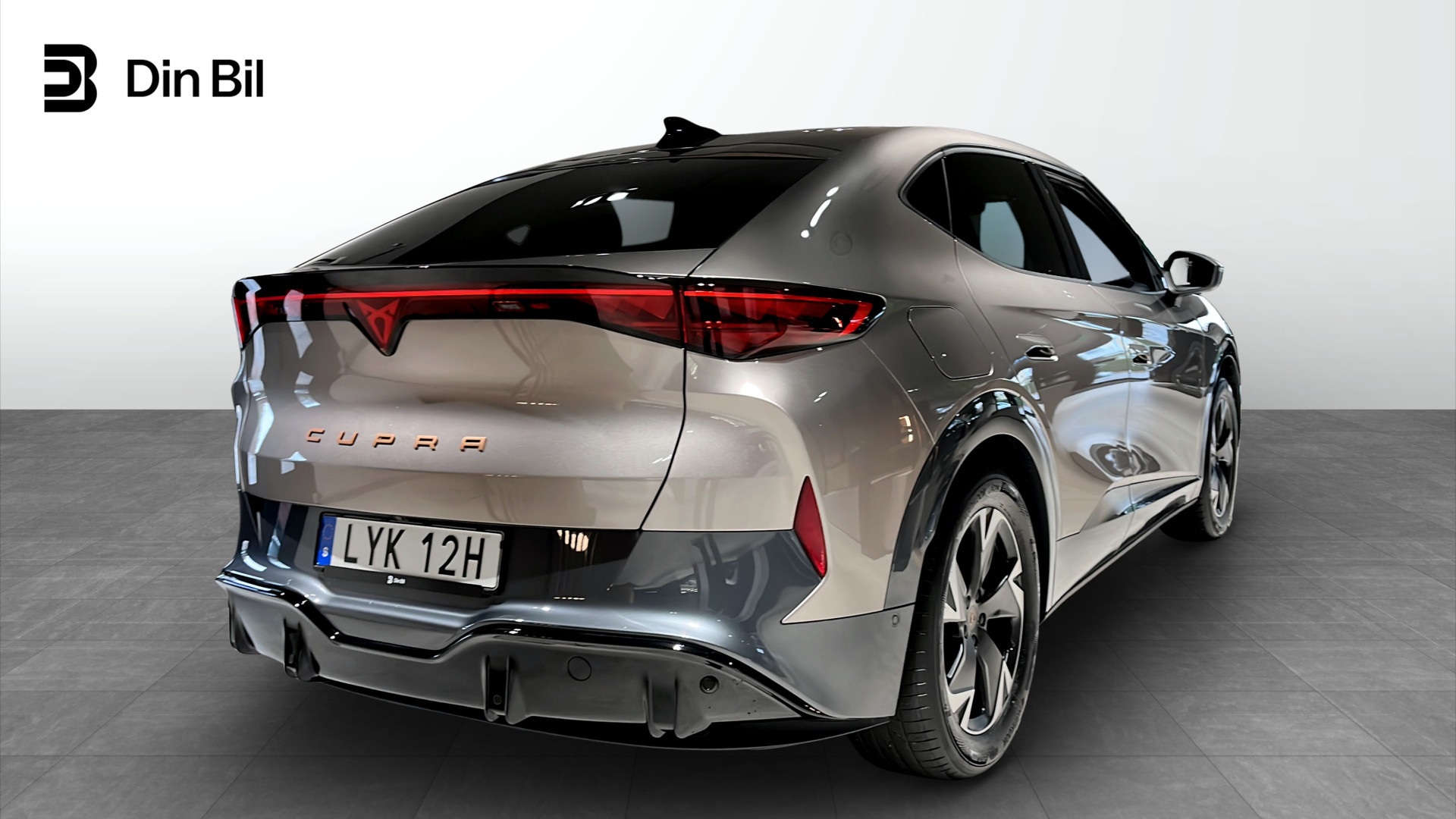CUPRA Tavascan LYK12H