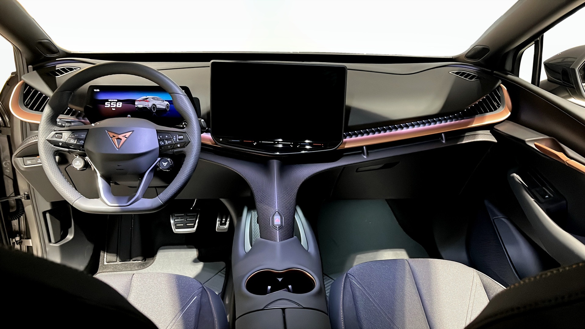 CUPRA Tavascan LYK12H