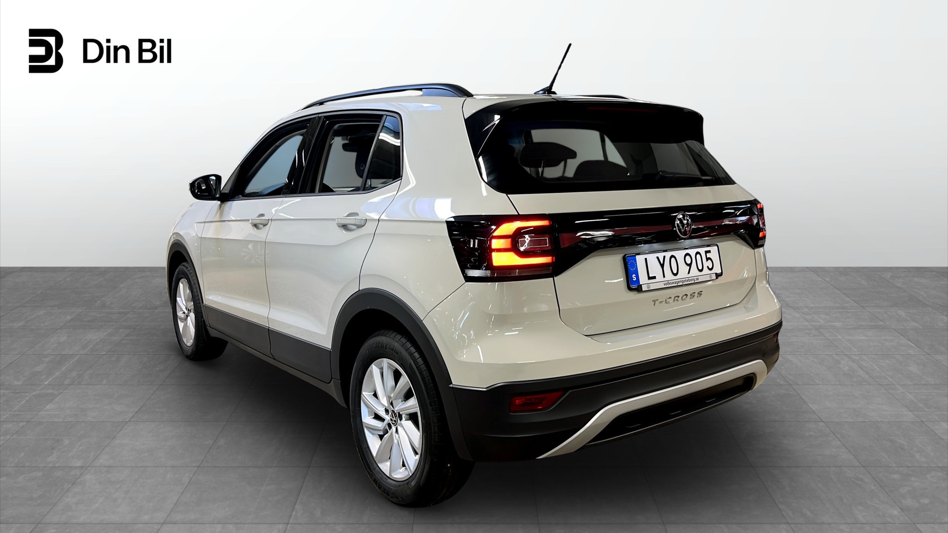Volkswagen T-Cross LYO905